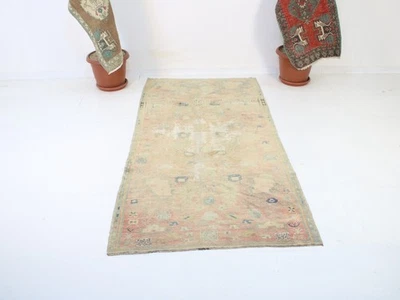 Винтажный небольшой ковер ручной вязки розовый бежевый геометрический племенной ушак 3,5 x 7 футов - Изображение 1 из 4