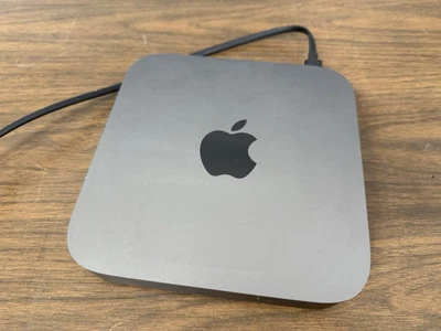 Apple 2018 Mac mini i3, 3.6 GHz quad core Intel, 8GB DDR4 128GB SSD - Image 1 of 4