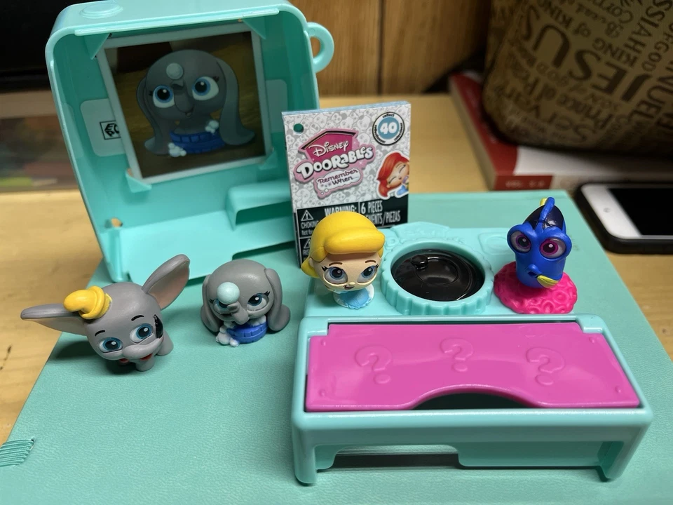 Disney Doorables Remember When Lil' Moments Peek Surprise Pack - NUEVO sellado  Foto 1 de 1