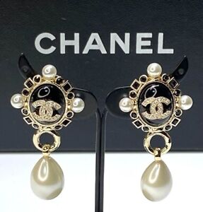 Chanel Earrings Piece Pearl White Gold Black 2 pieces Set USED Free shipping