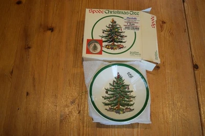 Spode Christmas Tree Set of 4 Fruit Saucers 5 1/4" - New