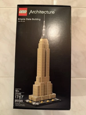New! Retired! LEGO ARCHITECTURE: Empire State Building (21046) - Image 1 of 4