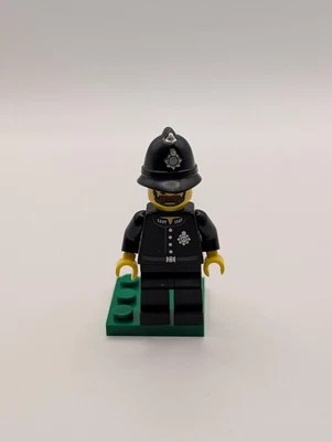 Lego col177 CONSTABLE Series 11 Collectible Minifigure Police - Image 1 of 2