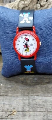VINTAGE 80'S Disney Co Girls Watch MINNIE MOUSE LORUS V811-0070 Red New Battery - Image 1 of 4