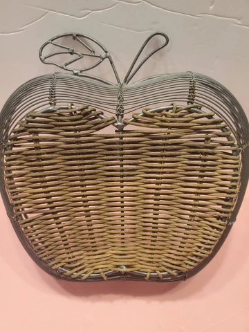 Vintage Metal/Wicker Apple Shaped Basket For Fruit/ Bread Farmhouse Decor Cover