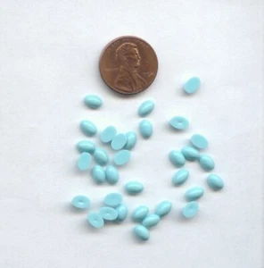 100 VINTAGE TURQUOISE ACRYLIC 6x4mm. SMOOTH DOME OVAL CABOCHONS B136 - Picture 1 of 1