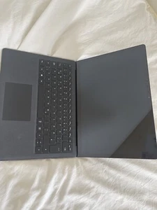 Microsoft Surface Laptop 2 (2018) [13,5" táctil, Intel Core i5-8250U 1,6 ГГц - Imagen 1 de 6