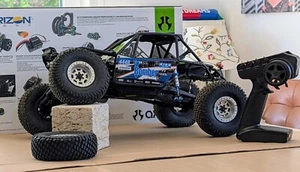 Axial RR10 Bomber V2 - custom rc crawler in perfect condition - Bild 1 von 7
