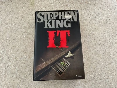 Stephen King “IT” 1986 Hardcover 1st Edition 1st Print Horror Novel - Image 1 of 4