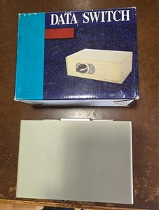 DB25 AB 2 Way 2-PORT Switch Box  1352 - Picture 1 of 3