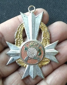 1993 USA UK FRANCE GERMANY SPAIN SHOOTING MEDAL - Picture 1 of 2