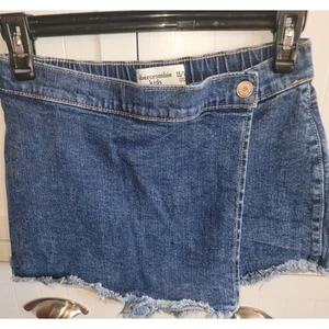 Abercrombie Kids Denim Skort Frayed Hem Elastic Waist Girls Size 13/14 - Picture 1 of 4