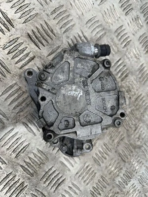 Bomba de vacío diésel Volkswagen Passat B7 2013 03L145100 ATZ28298 Foto 1 de 3