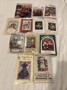 Lot of 12 Vintage Craft Patterns Christmas, Easter, General - Picture 1 of 6