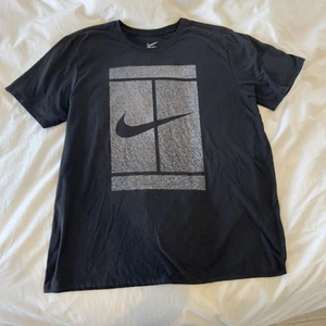 Men's Nike Tennis Court Black T-Shirt Size XL - Picture 1 of 3