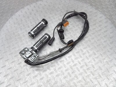 2006 Harley Electra Glide FLHTCUI interruptor direito cabo de controle do acelerador aderência esquerda - Imagem 1 de 4
