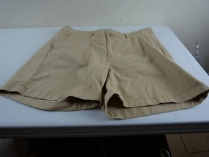 L.L. Bean Women's 14 'Favorite Fit' Organic Cotton & Spandex Khaki Shorts EUC - Picture 1 of 5