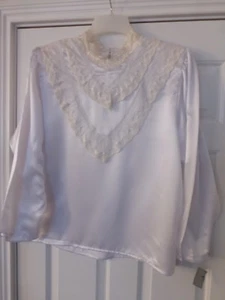 TAN JAY WOMANS WHITE BLOUSE TOP LS SIZE 16 LACE NWT - Picture 1 of 3