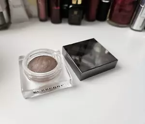 Burberry Eye Colour Cream Buildable Eyeshadow No. 102 Nerz (unvollkommen) - Bild 1 von 4