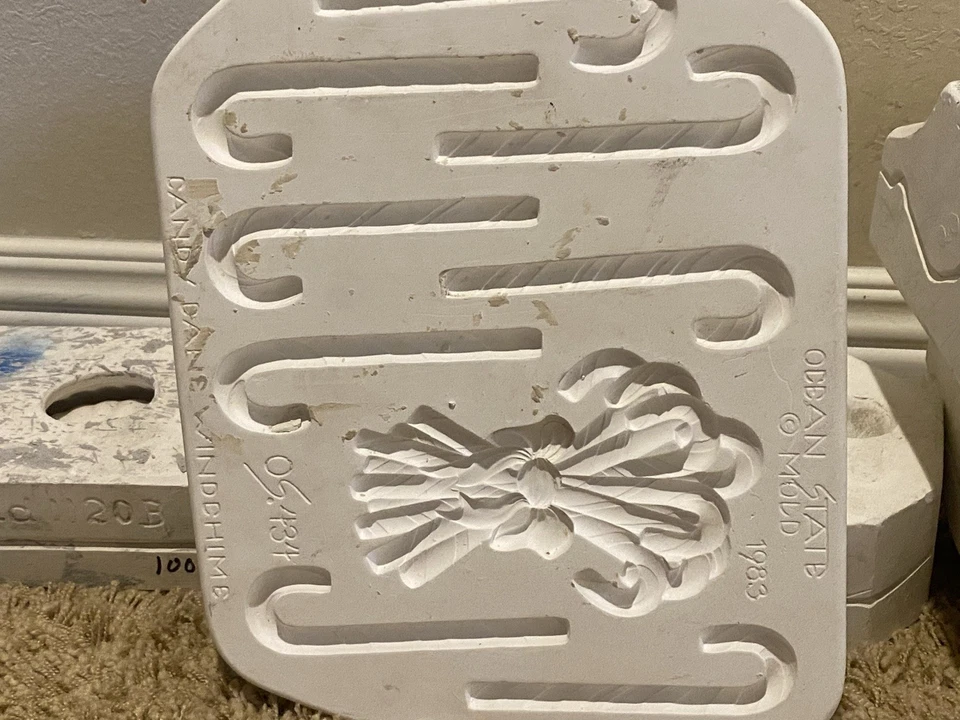 Moldes de colección Ocean State #205 arco de bastón de caramelo multi yeso molde antideslizante Navidad Foto 1 de 1