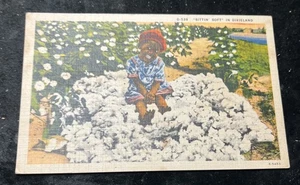 POSTAL NIÑA SENTADA EN CAMPO DE ALGODÓN "SENTADA SUAVE EN DIXIELAND" AÑOS 40 - Imagen 1 de 3