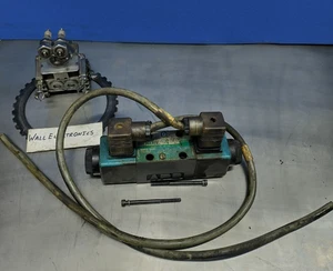 Vickers DG4V-3S-6C-M-U-T5-60 Hydraulikventil =aus laufender Maschine= - Bild 1 von 6