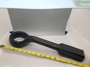 Armstrong 33-094 Offset Striking Wrench, 2-15/16 in, 12 Point - Powder Coated - Picture 1 of 6