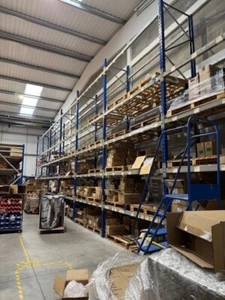 Used Heavy Duty Pallet Racking with 2 Tonne Beams. 6 Bays x 5.8m x 900mm - Picture 1 of 4