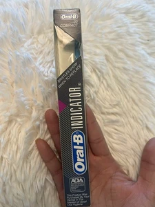 Vintage 1991 35 Compact Indicator Regular Oral B Toothbrush New Old Stock - Picture 1 of 5