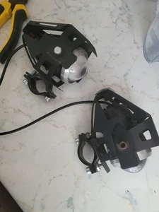 2 Stück Motorrad Großer Spot Scheinwerfer Motorrad Fahren Nebelscheinwerfer & Schalter - Bild 1 von 5