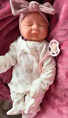 REBORN Cuddle Baby Ivy  - von Elisa Marx - Bild 1 von 4