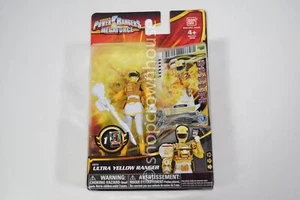 NEW Power Rangers Megaforce ULTRA YELLOW RANGER Action Figure With Card 4+ - Picture 1 of 2
