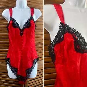 Peluche Vintage Victoria's Secret Rojo y Negro Patrón Damasco Talla M Etiqueta Dorada - Imagen 1 de 9