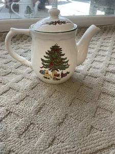 Vintage Christmas Tree Teapot Holly Pattern With Lid Classic Christmas White - Picture 1 of 12