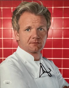 Gordon Ramsay Signed 8x10 Photo Hell's Kitchen Authentic Autograph JSA COA Chef - Picture 1 of 2