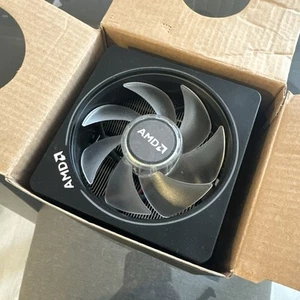 AMD Wraith Prism CPU Fan Cooler REV: A - mai usato - Foto 1 di 3