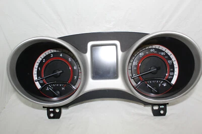 Cuadro de instrumentos velocímetro Dodge Journey 2011 2012 indicadores de tablero 104.612 millas Foto 1 de 4