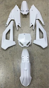 KIT CARROCERÍA COBRA MOTO CX50 NUEVO TODO BLANCO 2021-ACTUAL FWE TKFW2021WHT - Imagen 1 de 1