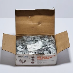 Metpro Fire Rated Cable Clip 25 x 16mm Fits Fasten Trunking Pre Galvanised Steel - Picture 1 of 5