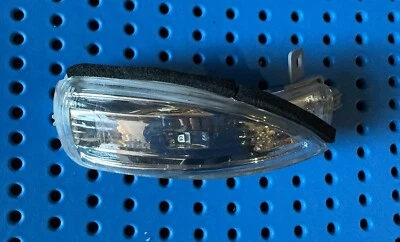 WING DOOR  MIRROR INDICATOR for MAZDA 3 BL ,MAZDA 2 DE,MAZDA 6 GH  2008-2013 - Image 1 of 4