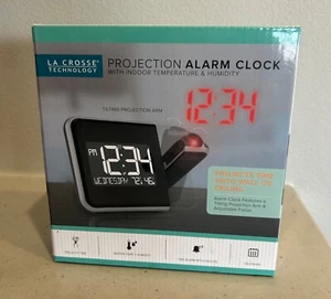 La Crosse Technology Projection Alarm Clock with Indoor Temperature 616-1412 New - Picture 1 of 3