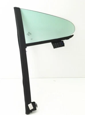 Driver/Left Side Rear Vent Window Glass OE W/ Logo For 2009-2017 Volkswagen CC - Изображение 1 из 3