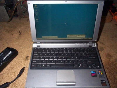 SONY VAIO - Rare model PCG-4D3P - Vintage Computer - wifi - DVD - Immagine 1 di 4