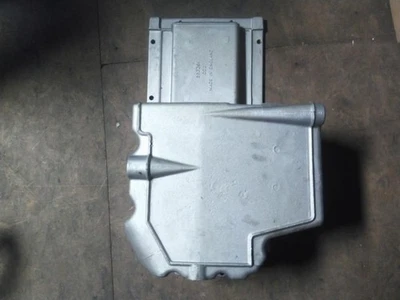 3012976 CUMMINS V903 OIL PAN 2978925 - Imagem 1 de 4