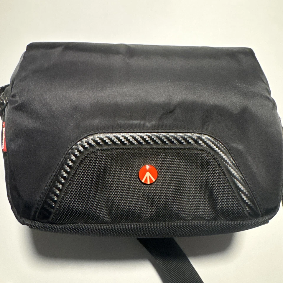Bolso de hombro Manfrotto 10 negro para cámara profesional Foto 1 de 4