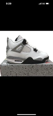 Jordan 4 Retrp Blanco Cemento (GS) Talla 4.5y Foto 1 de 4