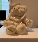 Teddy Bear - édition limitée. Peluche fourrure douce avec belle robe blanche et or