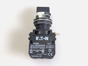 EATON Selector Switch, 2 Pos, Keyed - Picture 1 of 5