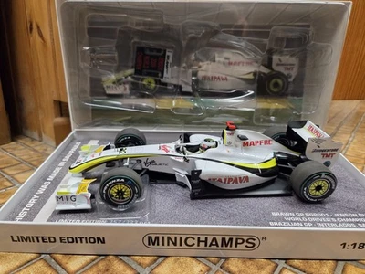 Brawn GP 2009 BRASILIAN GP BUTTON WORLD CHAMPION MINICHAMPS 1:18 - Immagine 1 di 4