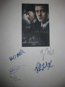 Gotham Signed TV Script Ben McKenzie Donal Logue Robin Lord Taylor Heller reprnt - Picture 1 of 1